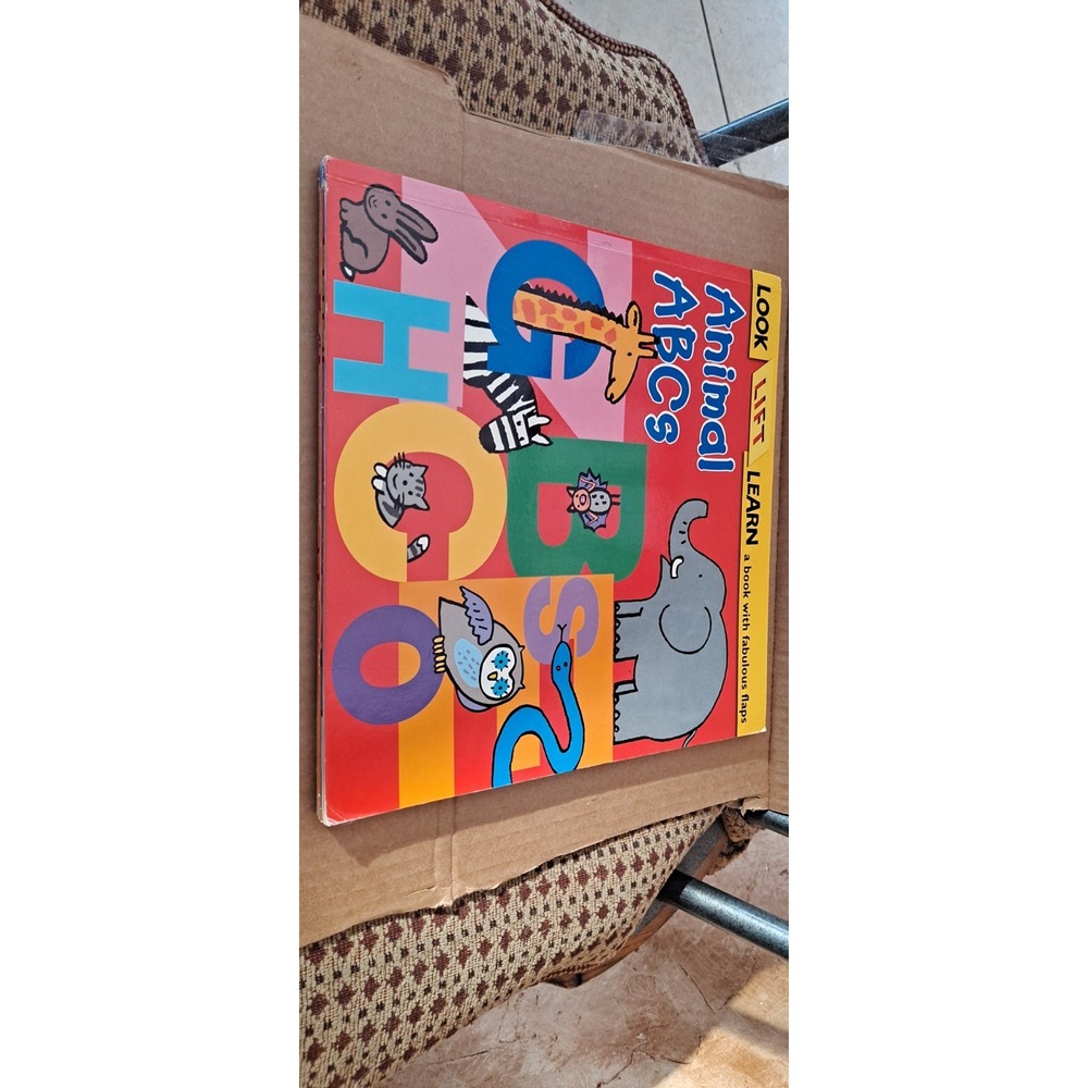 Look Lift Learn: Animal ABCs by Maureen Roffey‎